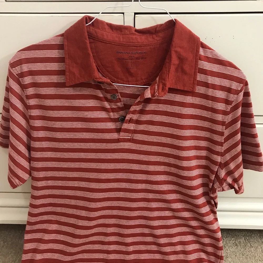 Banana republic tee